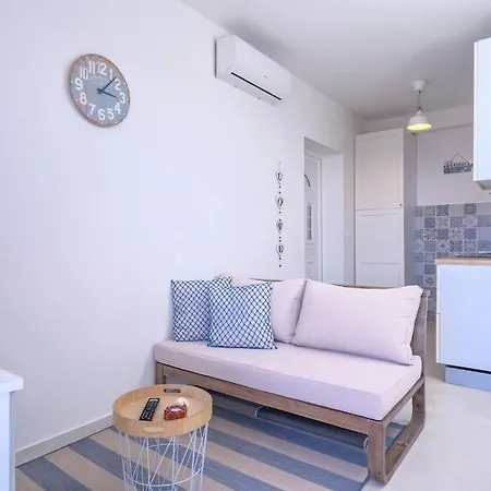 Awaken Gorgeous Sea View Apartment *