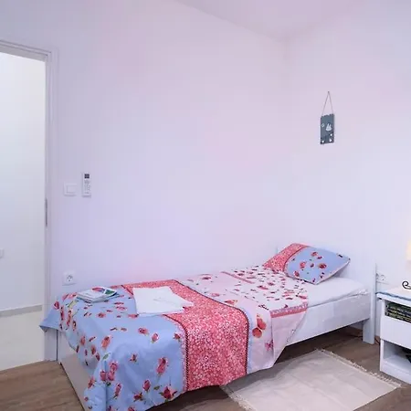 Awaken Gorgeous Sea View Apartment Hvar Town