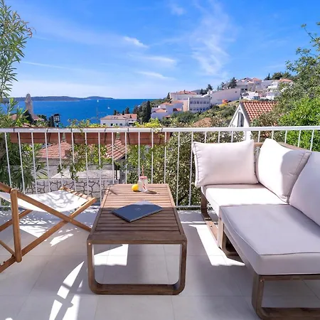 Awaken Gorgeous Sea View Hvar Town