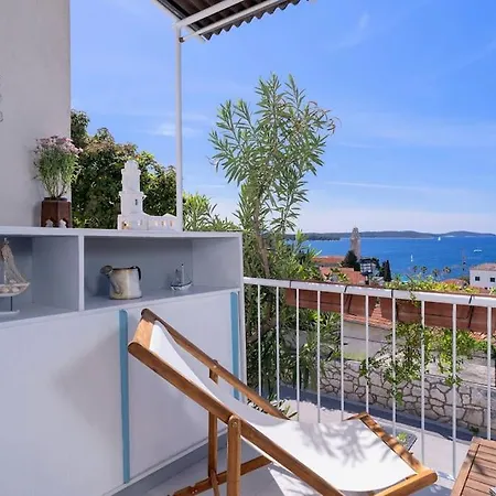 Awaken Gorgeous Sea View Hvar Town